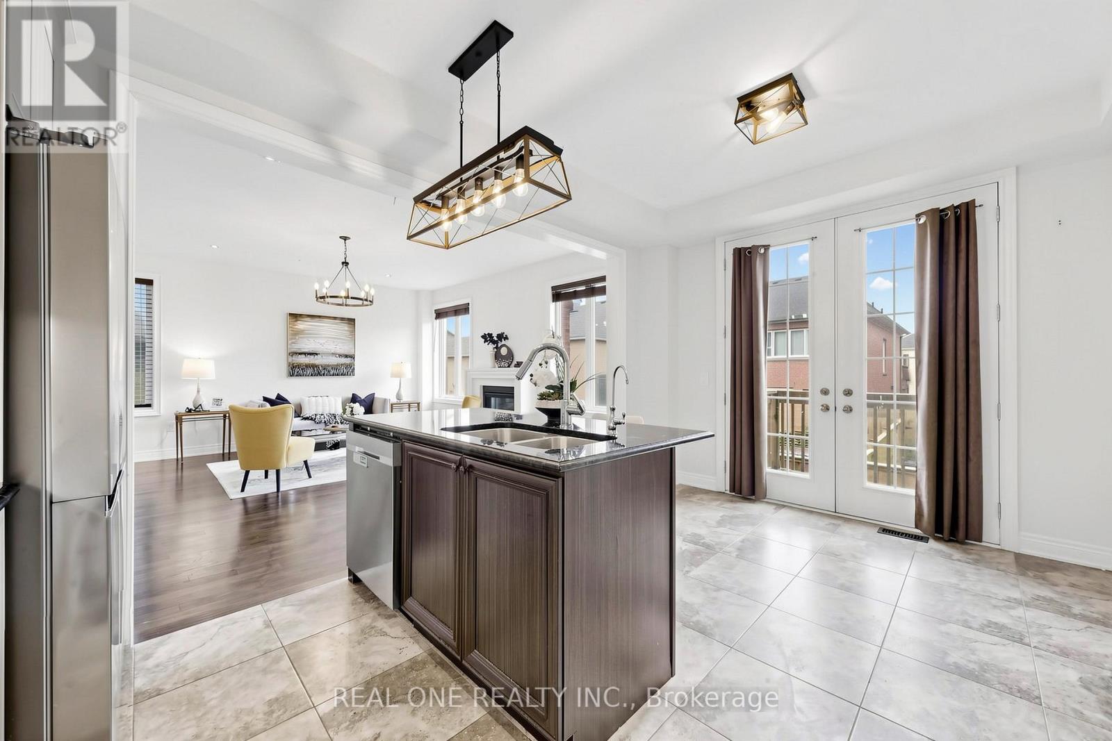 26 MONDIAL CRESCENT, East Gwillimbury (Queensville), Ontario, L0G1R0 — Photo 16