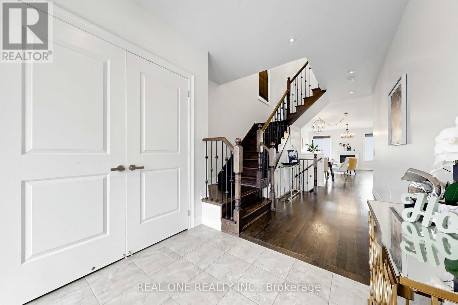 26 MONDIAL CRESCENT, East Gwillimbury (Queensville), Ontario, L0G1R0 — Photo 21