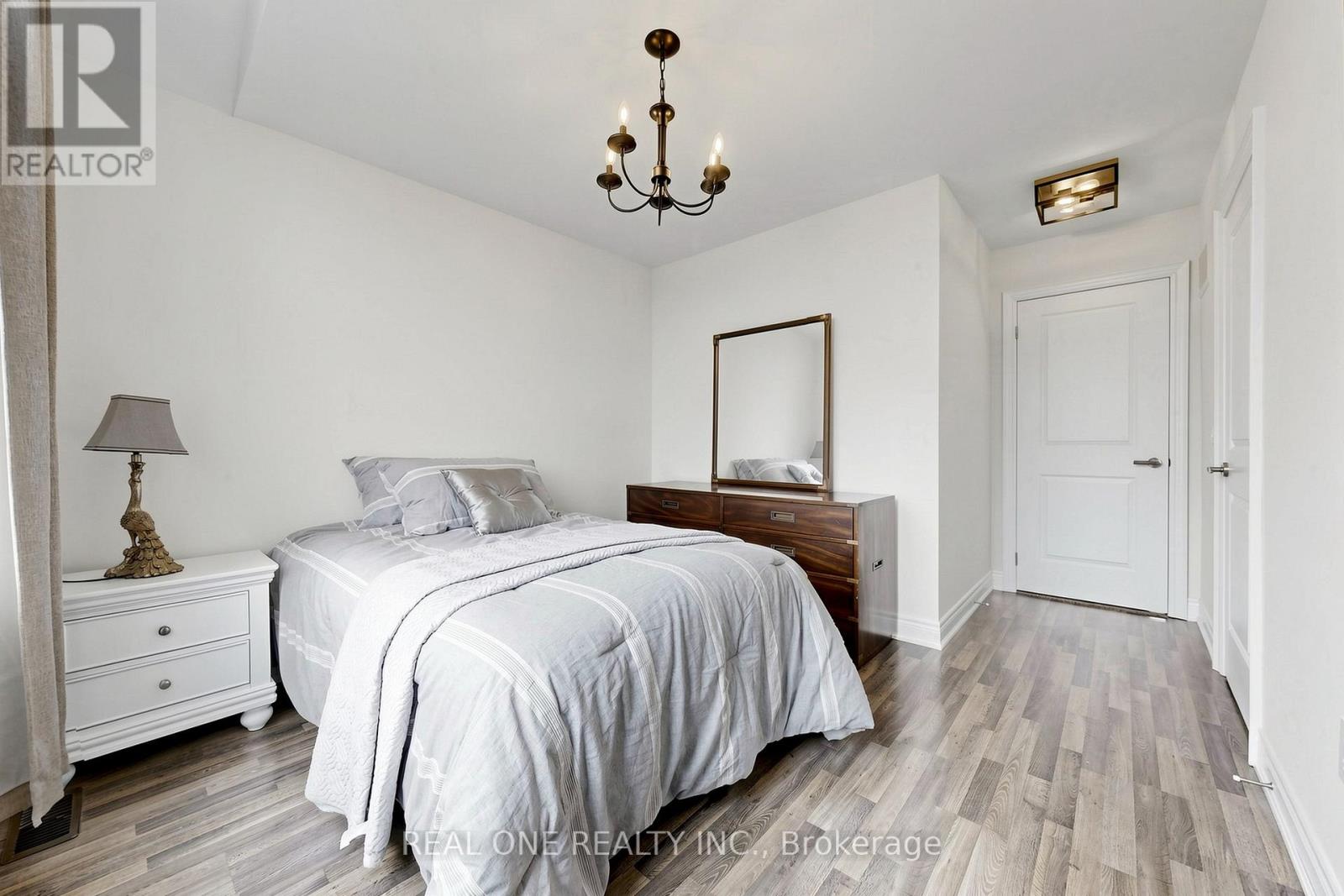 26 MONDIAL CRESCENT, East Gwillimbury (Queensville), Ontario, L0G1R0 — Photo 30