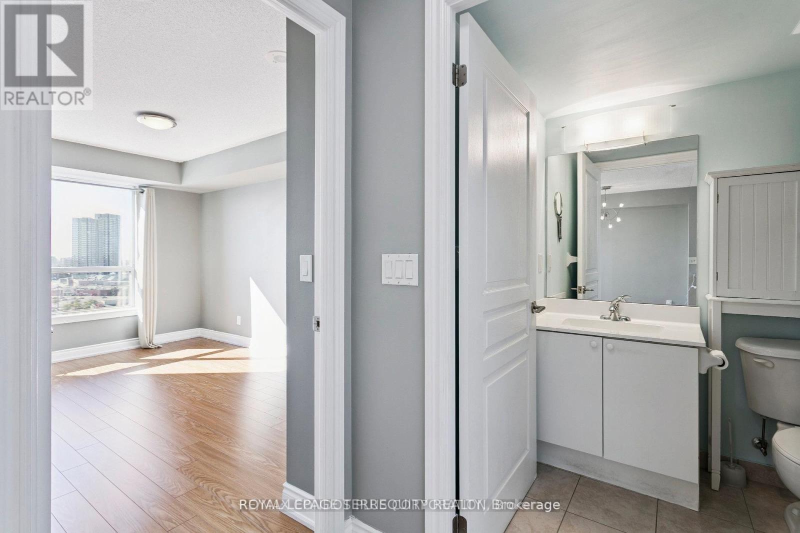 1202 - 7 N PARK ROAD, Vaughan (Beverley Glen), Ontario, L4J0C9 — Photo 6