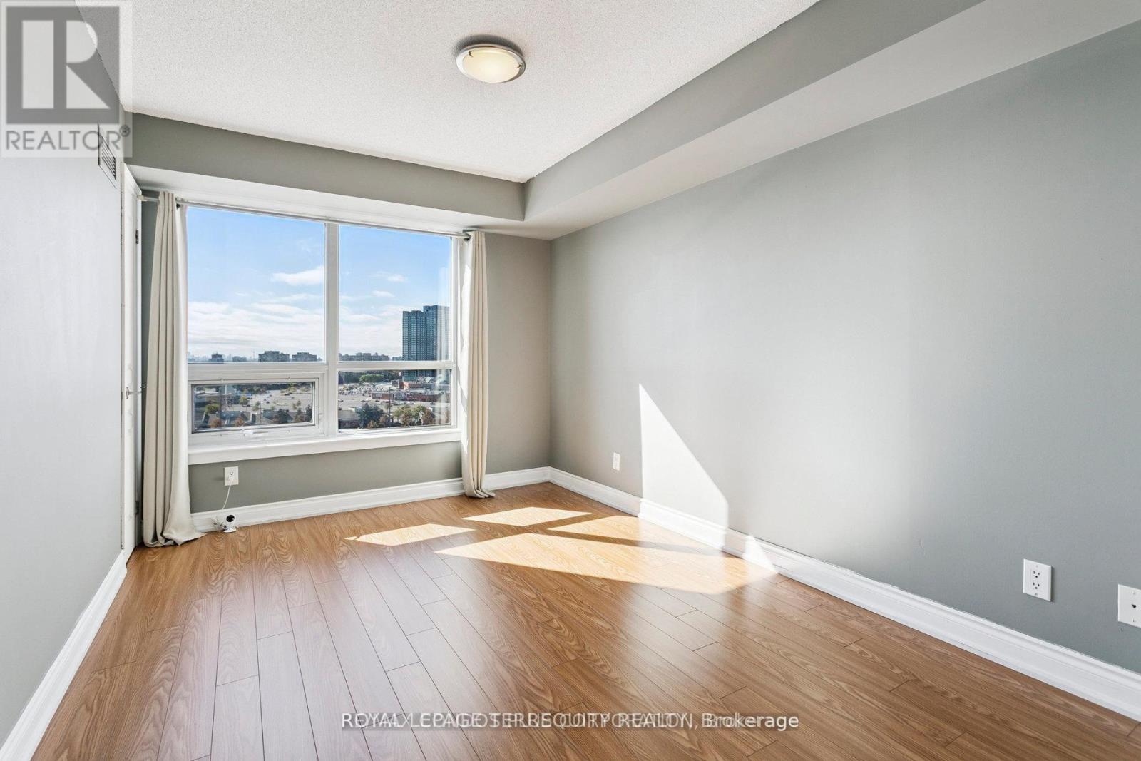 1202 - 7 N PARK ROAD, Vaughan (Beverley Glen), Ontario, L4J0C9 — Photo 7