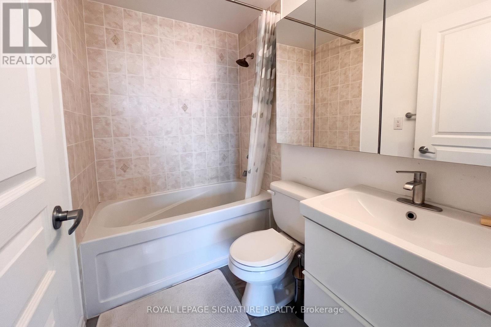 1602 - 220 BURNHAMTHORPE ROAD W, Mississauga (City Centre), Ontario, L4Z2Y8 — Photo 9