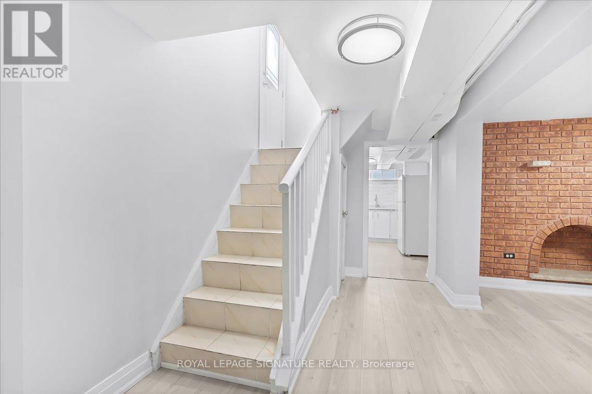 90A BICKNELL AVENUE, Toronto (Keelesdale-Eglinton West), Ontario, M6M4G7 — Photo 18