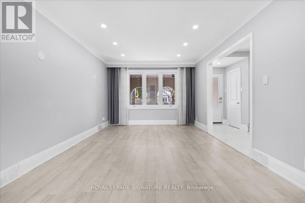 90A BICKNELL AVENUE, Toronto (Keelesdale-Eglinton West), Ontario, M6M4G7 — Photo 4