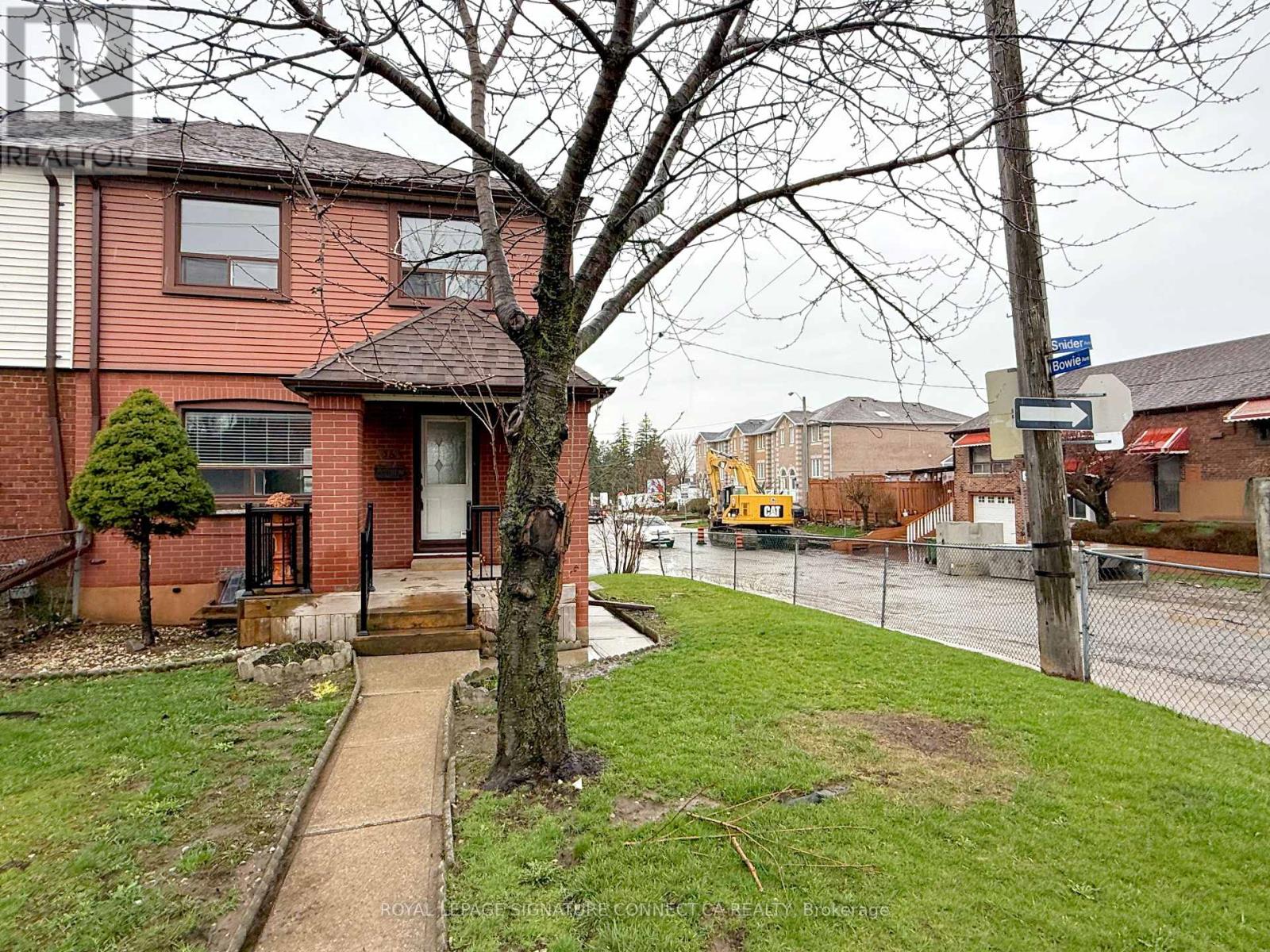56 SNIDER AVENUE, Toronto (Briar Hill-Belgravia), Ontario, M6E4R9 — Photo 2