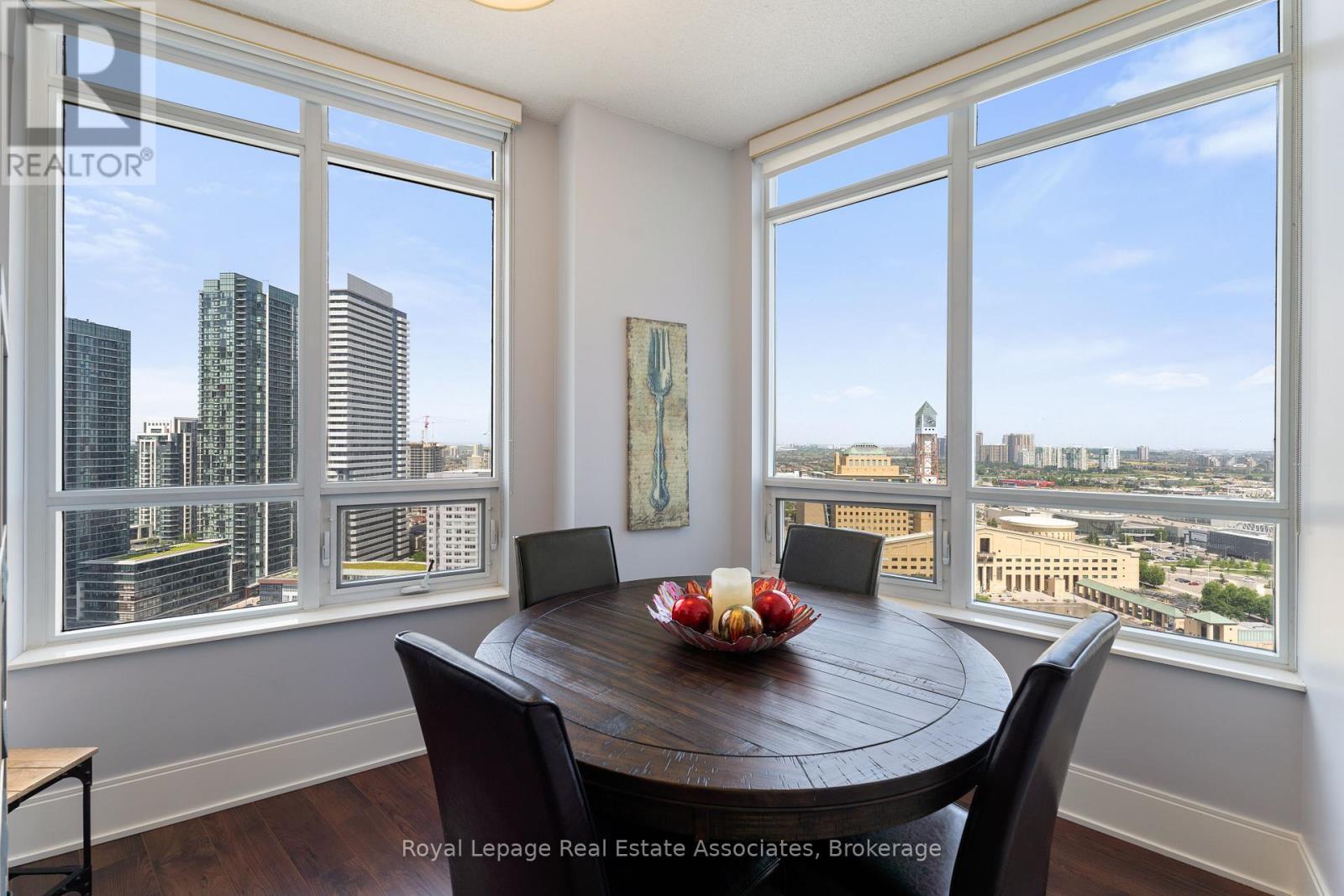 2604 - 330 BURNHAMTHORPE ROAD W, Mississauga (City Centre), Ontario, L5C4P4 — Photo 13