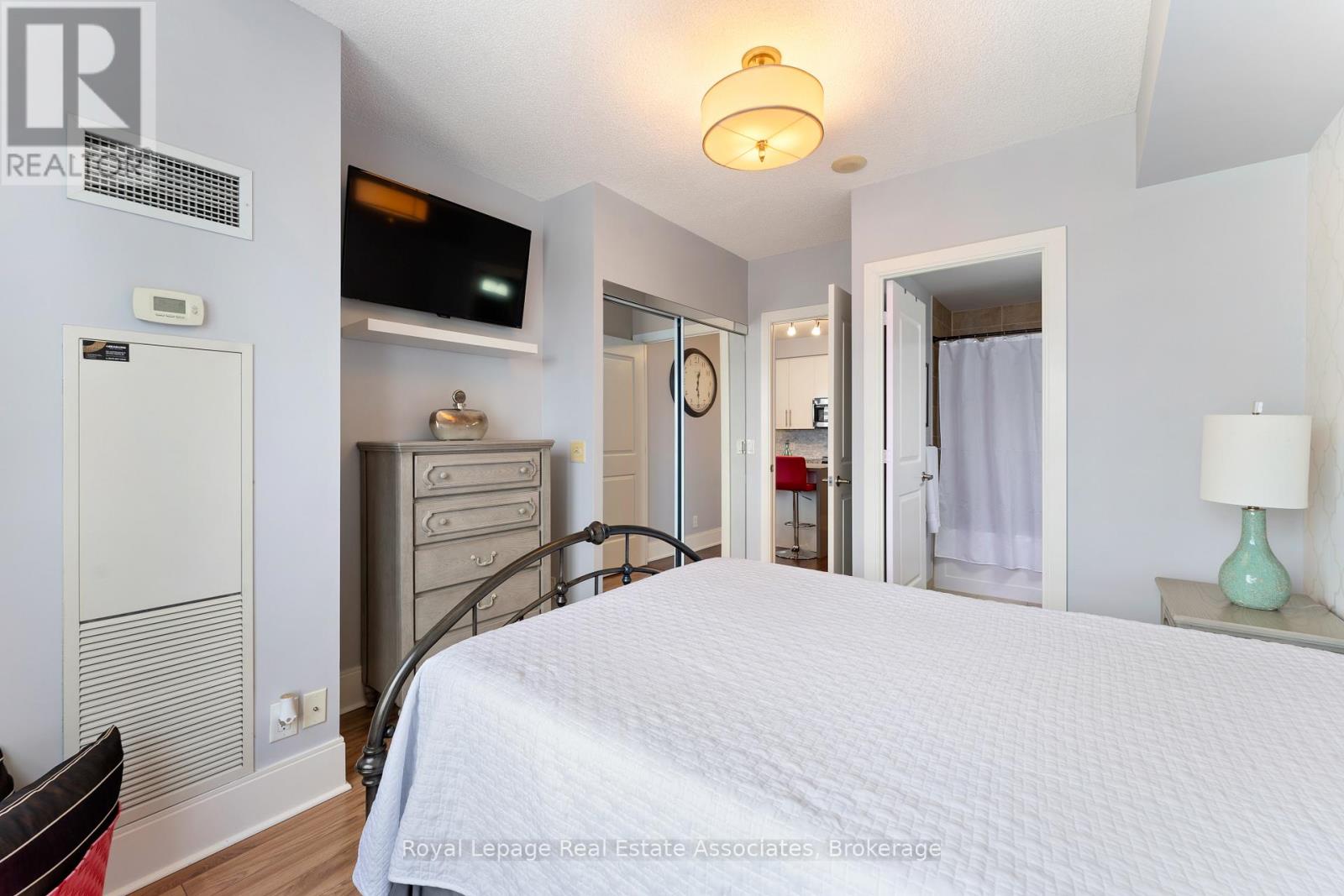 2604 - 330 BURNHAMTHORPE ROAD W, Mississauga (City Centre), Ontario, L5C4P4 — Photo 15