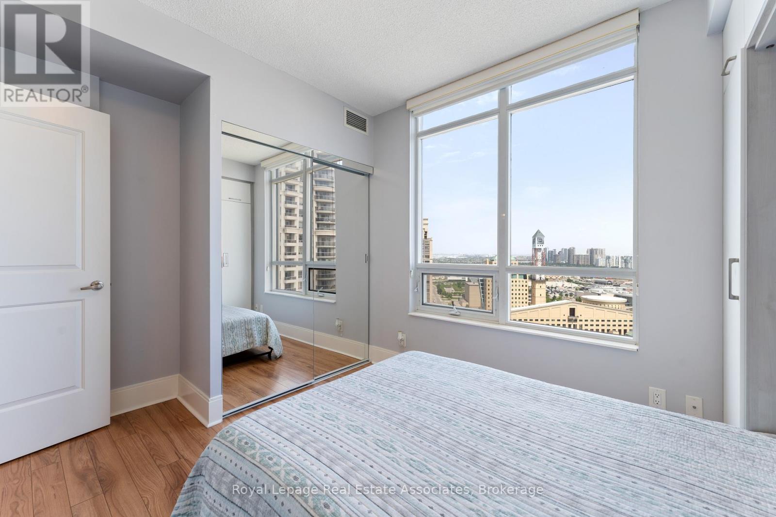 2604 - 330 BURNHAMTHORPE ROAD W, Mississauga (City Centre), Ontario, L5C4P4 — Photo 17