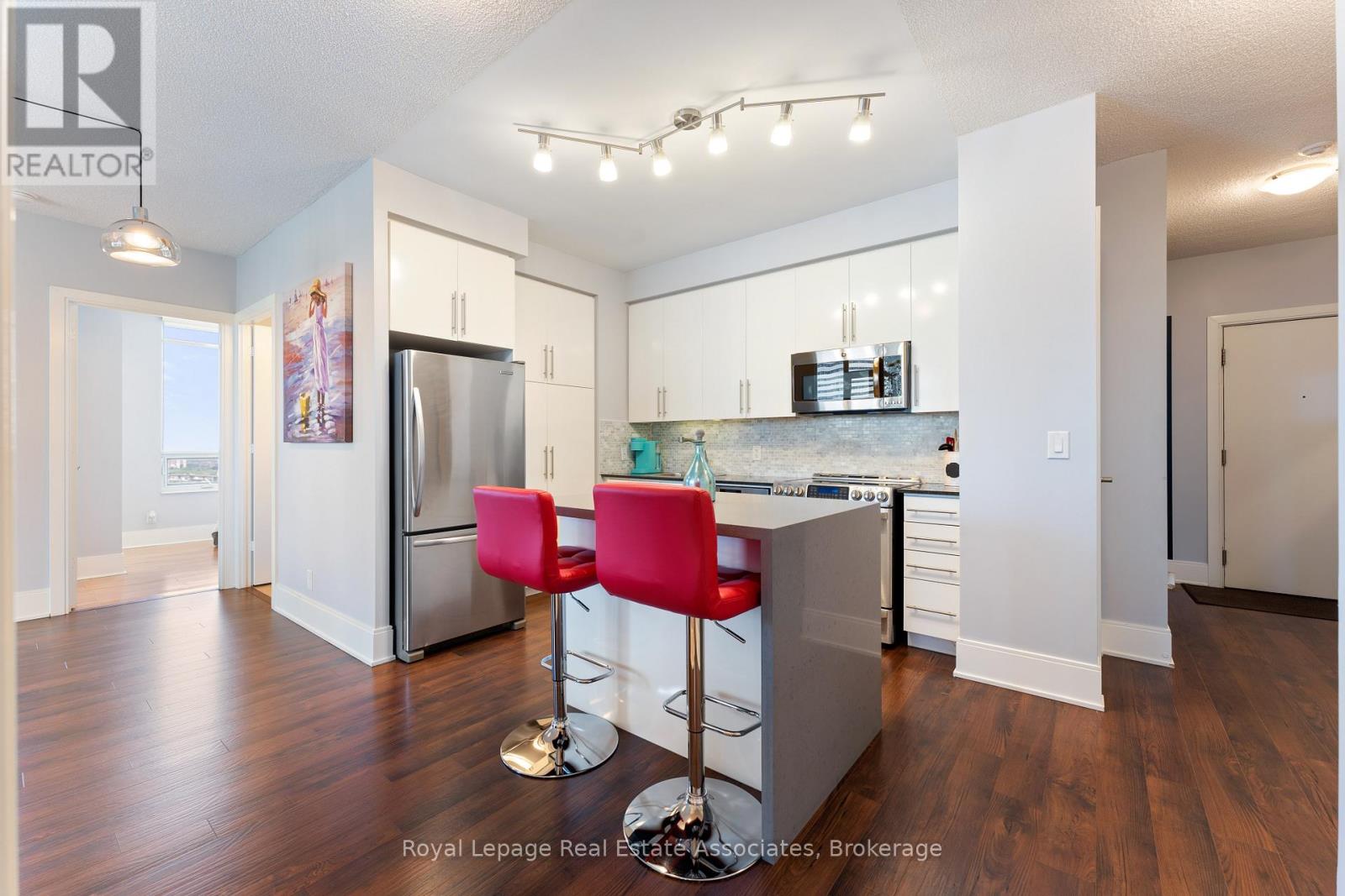 2604 - 330 BURNHAMTHORPE ROAD W, Mississauga (City Centre), Ontario, L5C4P4 — Photo 2