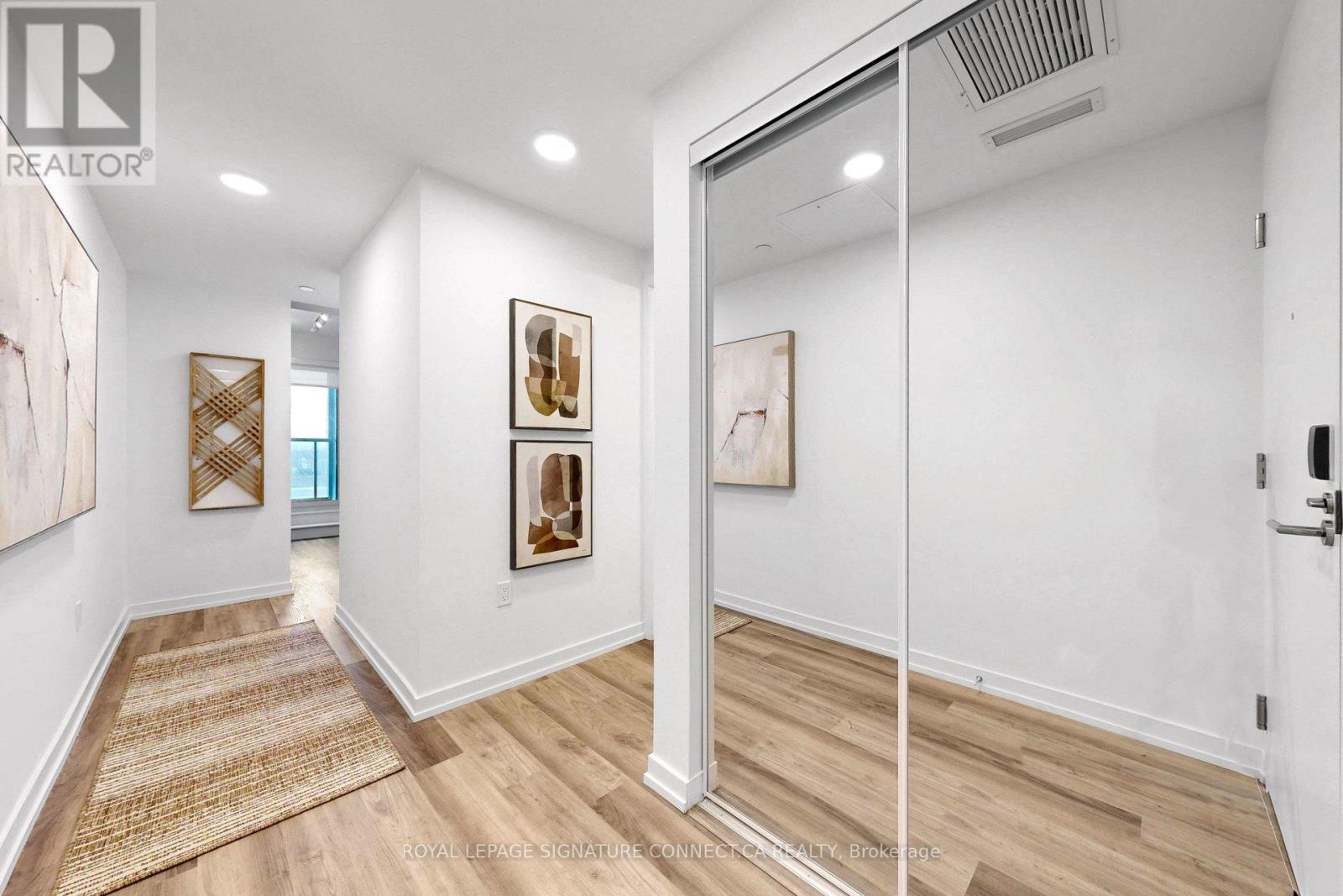 208 - 6 CHARTWELL ROAD, Toronto (Stonegate-Queensway), Ontario, M8Z0H2 — Photo 3