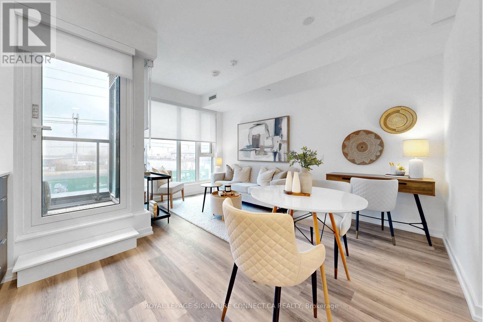 208 - 6 CHARTWELL ROAD, Toronto (Stonegate-Queensway), Ontario, M8Z0H2 — Photo 5