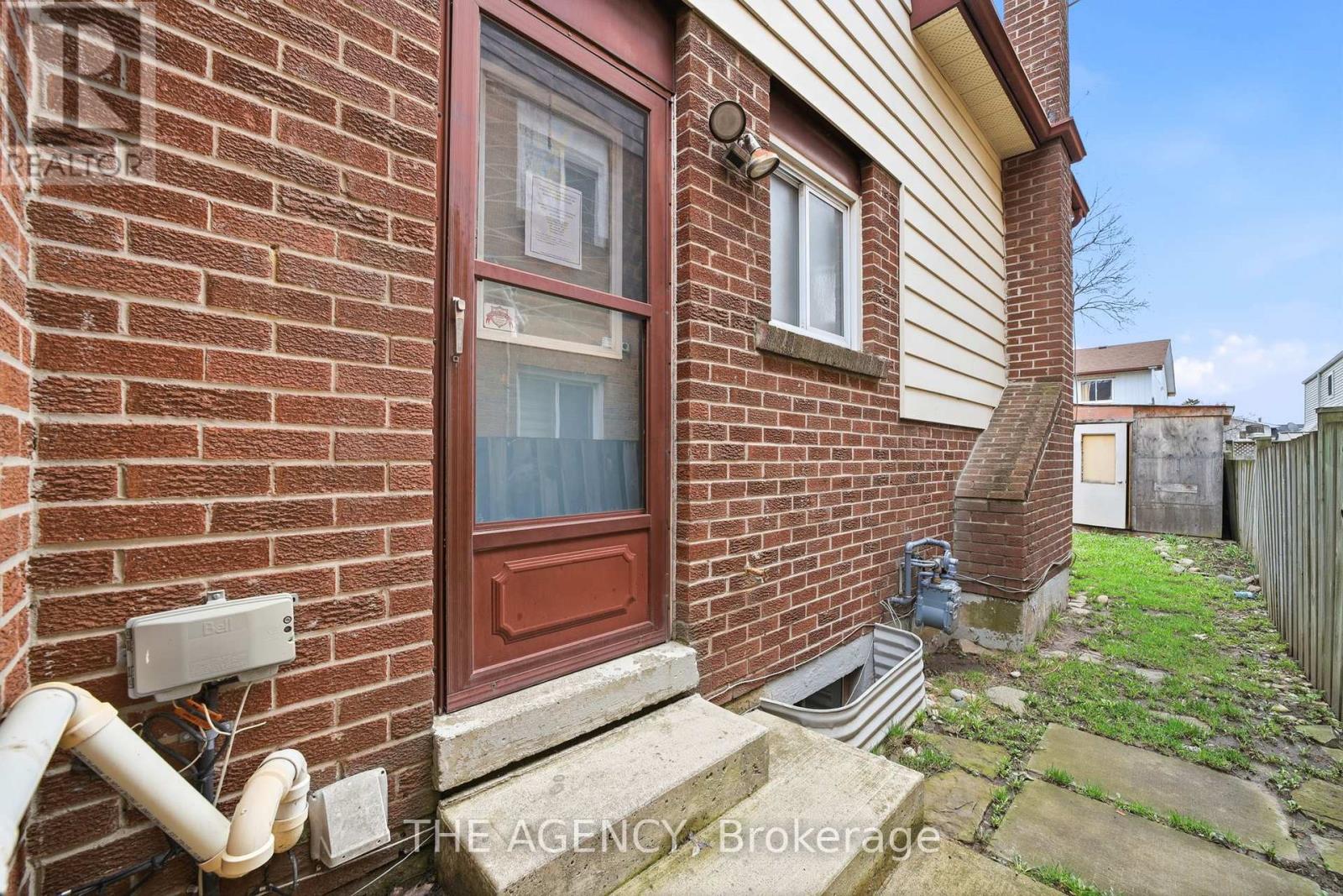 416 HANSEN ROAD N, Brampton (Madoc), Ontario, L6V3P7 — Photo 38