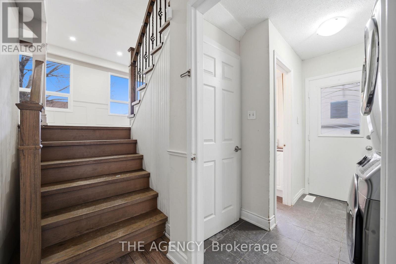 416 HANSEN ROAD N, Brampton (Madoc), Ontario, L6V3P7 — Photo 5