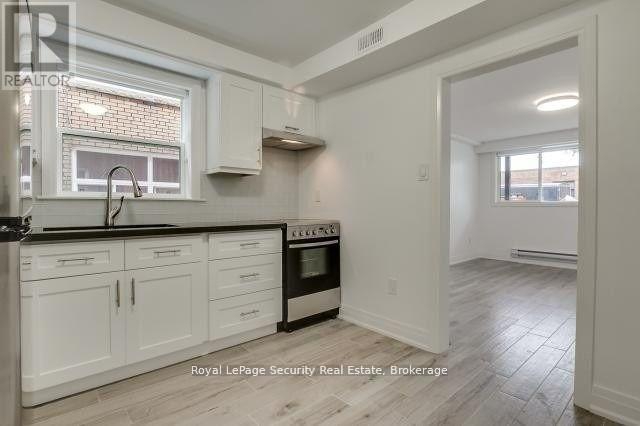 LOWER - 148 PORTLAND STREET, Toronto (Mimico), Ontario, M8Y1B2 — Photo 2