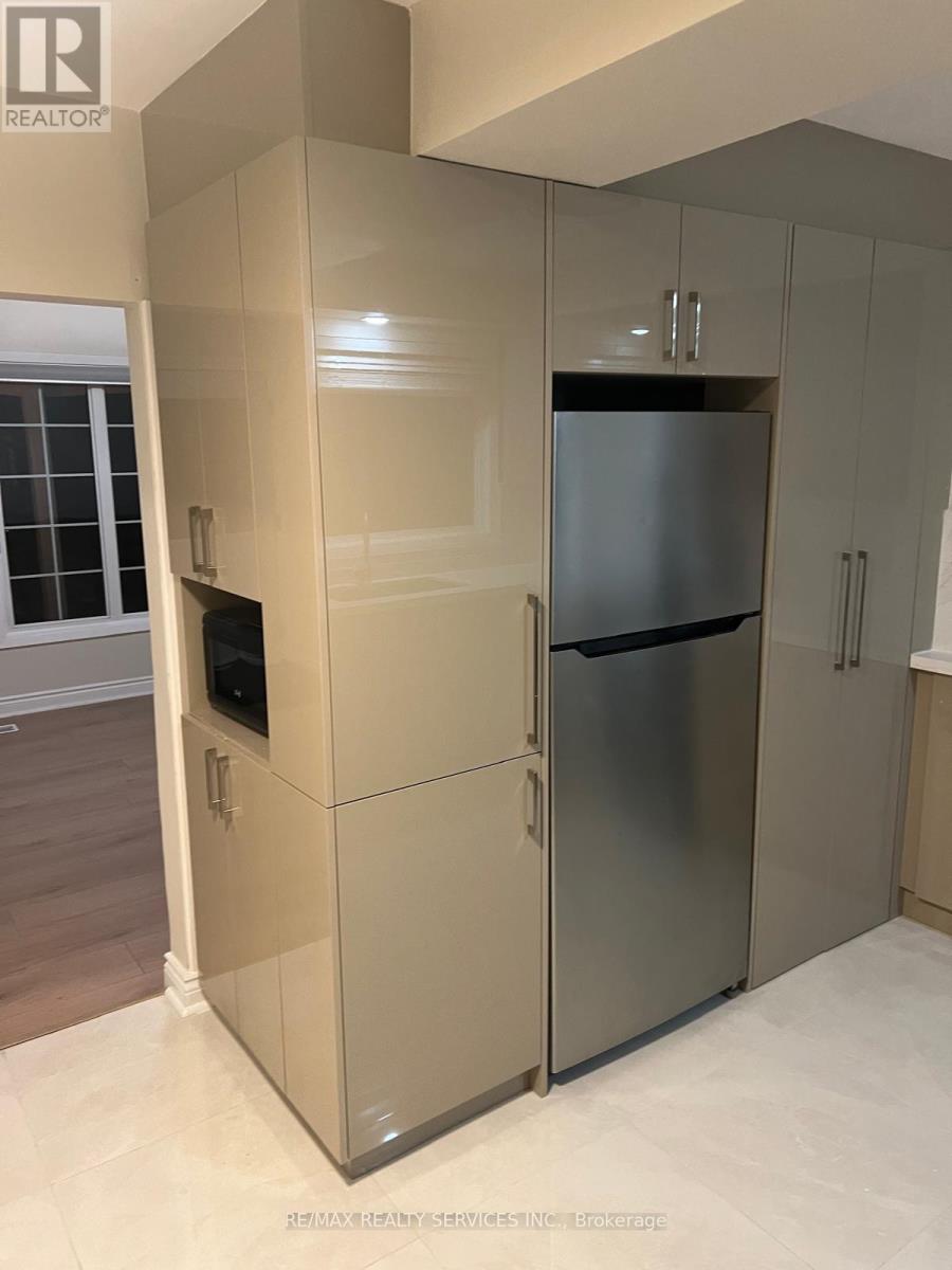 115 UPLANDS DRIVE, Kitchener, Ontario, N2M4X3 — Photo 12