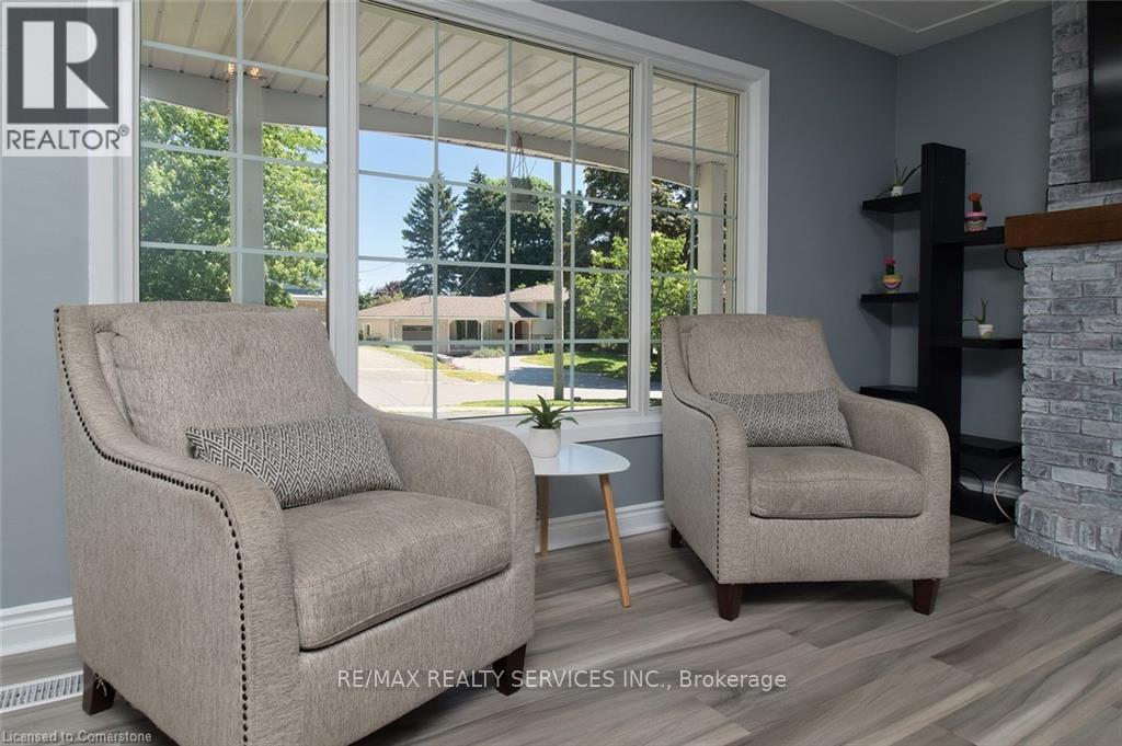 115 UPLANDS DRIVE, Kitchener, Ontario, N2M4X3 — Photo 5