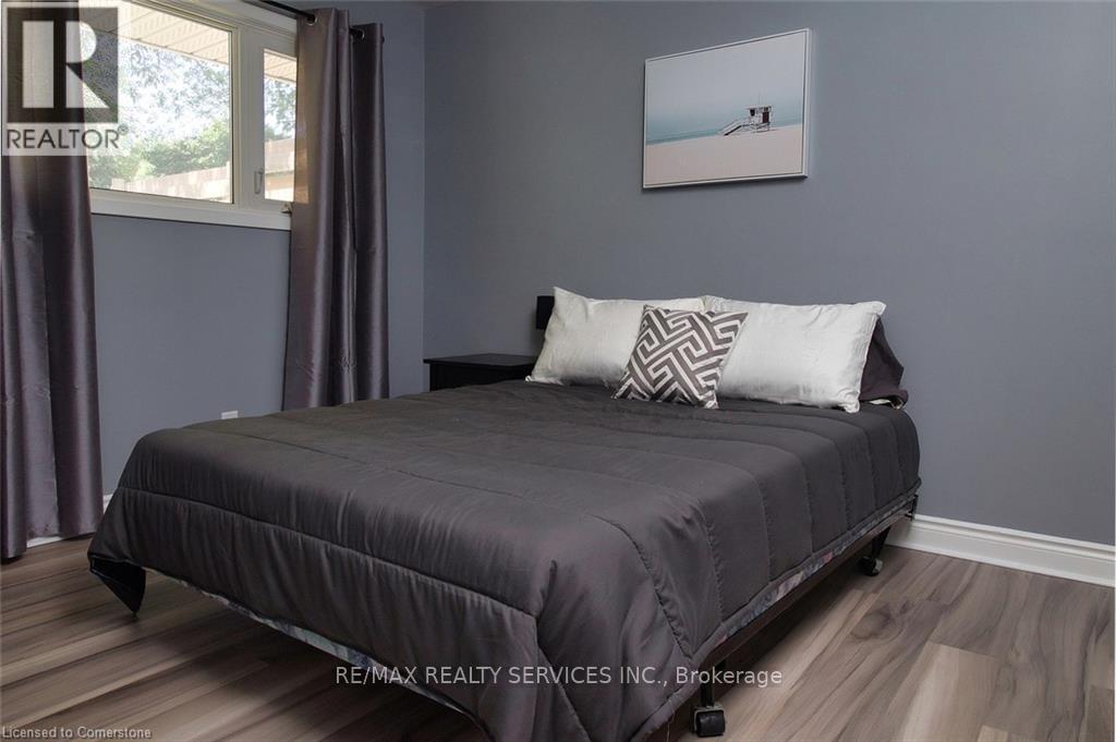 115 UPLANDS DRIVE, Kitchener, Ontario, N2M4X3 — Photo 8