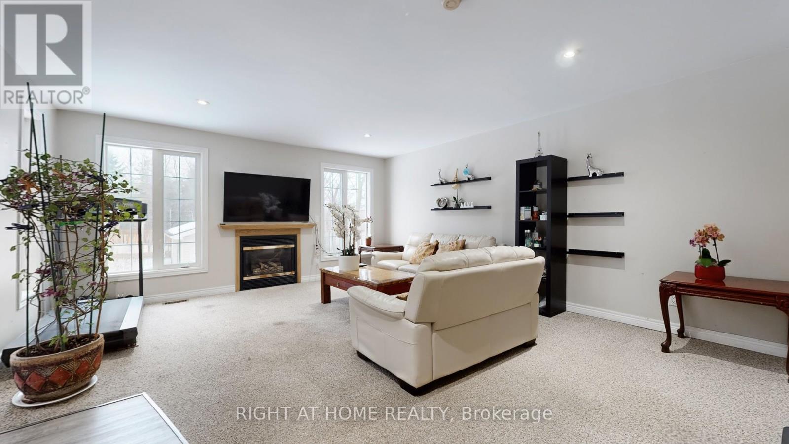 301 GARNER ROAD E, Hamilton (Ancaster), Ontario, L9G3K9 — Photo 3