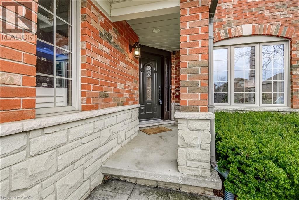 20 DERBYSHIRE Street, Ancaster, Ontario, L9G4X9 — Photo 3