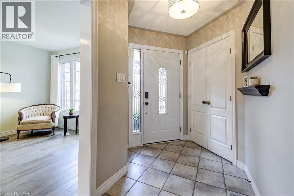 20 DERBYSHIRE Street, Ancaster, Ontario, L9G4X9 — Photo 4