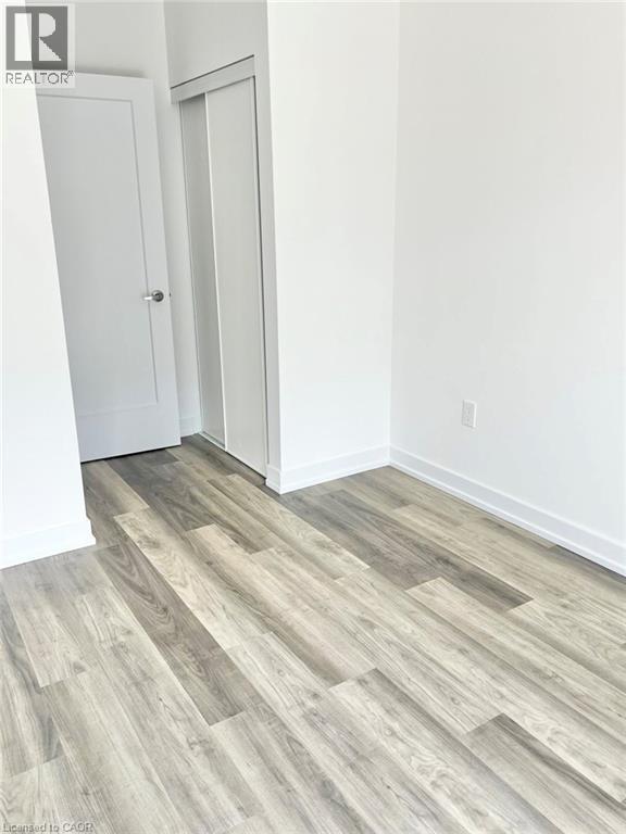 25 PALACE Street Unit# P26, Kitchener, Ontario, N2E0L2 — Photo 8