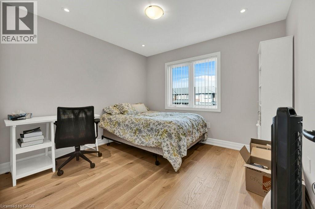 124 FORESTWALK Street, Kitchener, Ontario, N2R0S9 — Photo 15