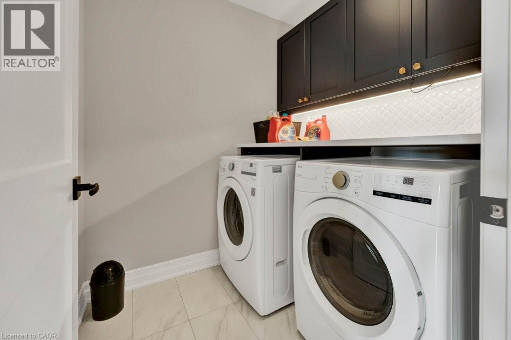 124 FORESTWALK Street, Kitchener, Ontario, N2R0S9 — Photo 17