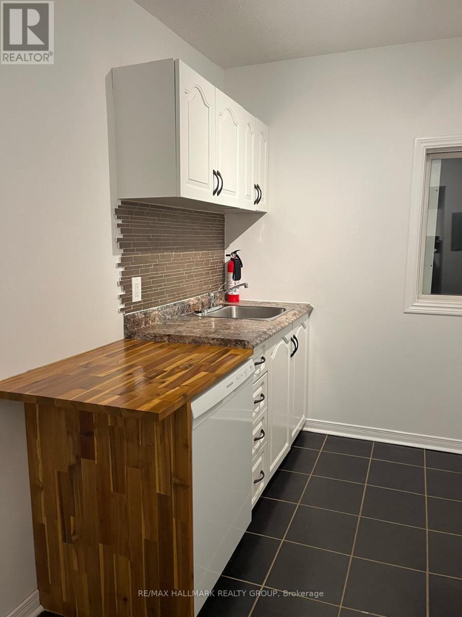 2 - 133 SPADINA AVENUE, Ottawa, Ontario, K1Y2C2 — Photo 4