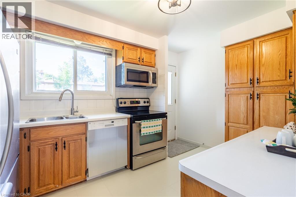 9 DIANNE Court, Hamilton, Ontario, L8T2T6 — Photo 13