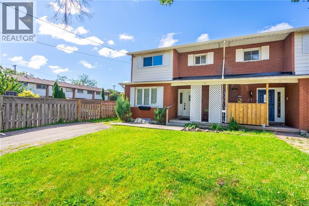 9 DIANNE Court, Hamilton, Ontario, L8T2T6 — Photo 3