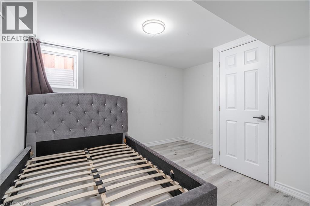 404 STONE CHURCH Road E Unit# Lower, Hamilton, Ontario, L9B2A1 — Photo 12