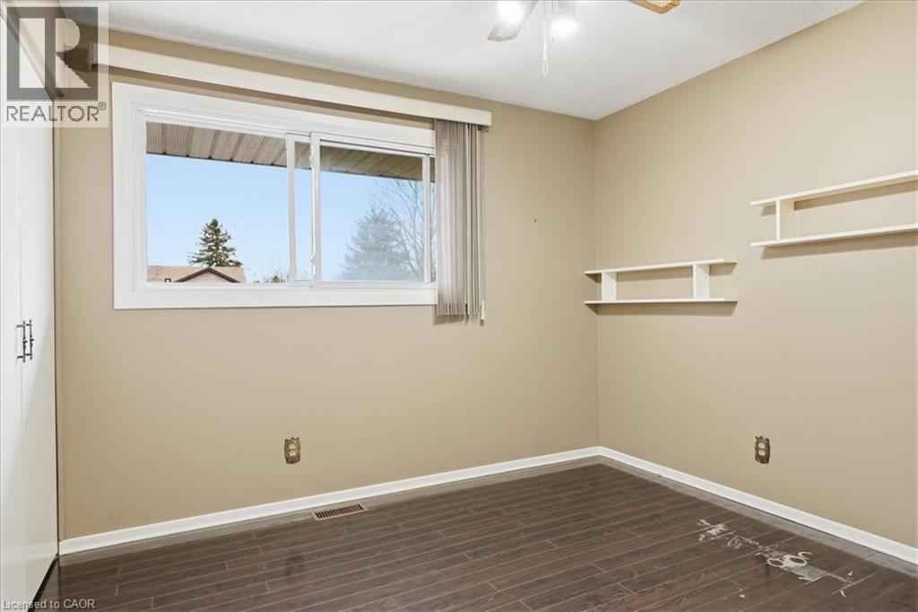 94 COLEBROOK Court, Kitchener, Ontario, N2E1Y8 — Photo 18