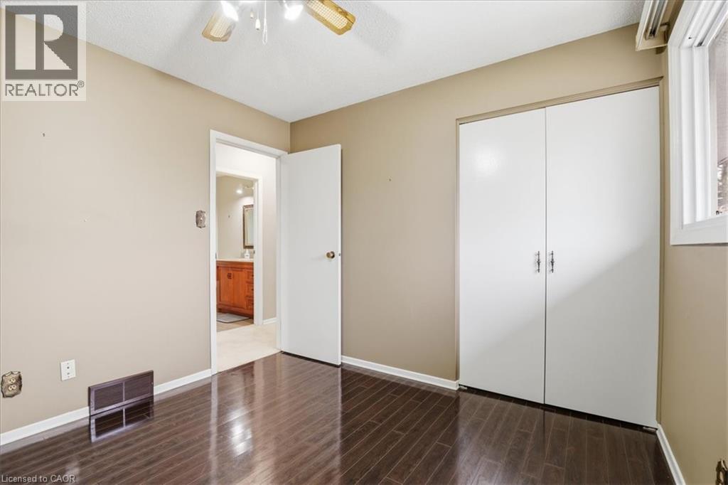 94 COLEBROOK Court, Kitchener, Ontario, N2E1Y8 — Photo 19