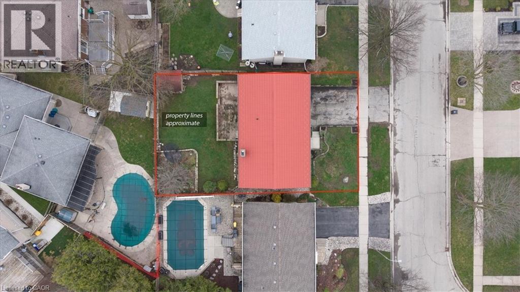 94 COLEBROOK Court, Kitchener, Ontario, N2E1Y8 — Photo 35