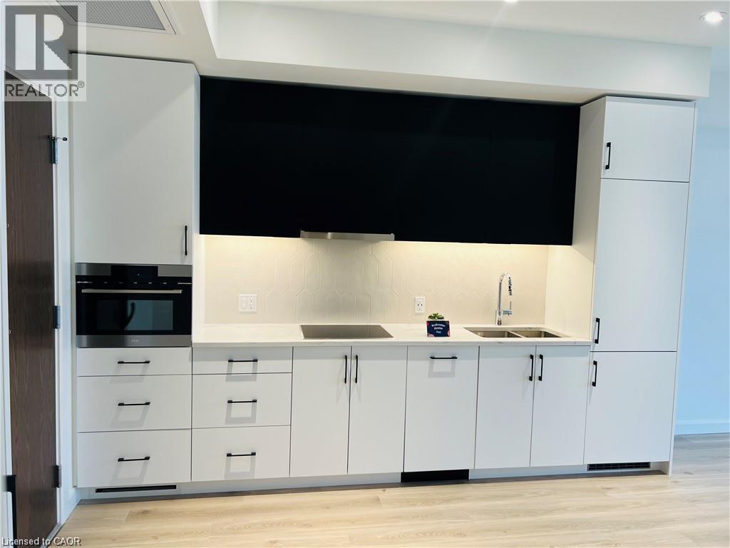 741 KING Street W Unit# 1201, Kitchener, Ontario, N2G1E5 — Photo 6