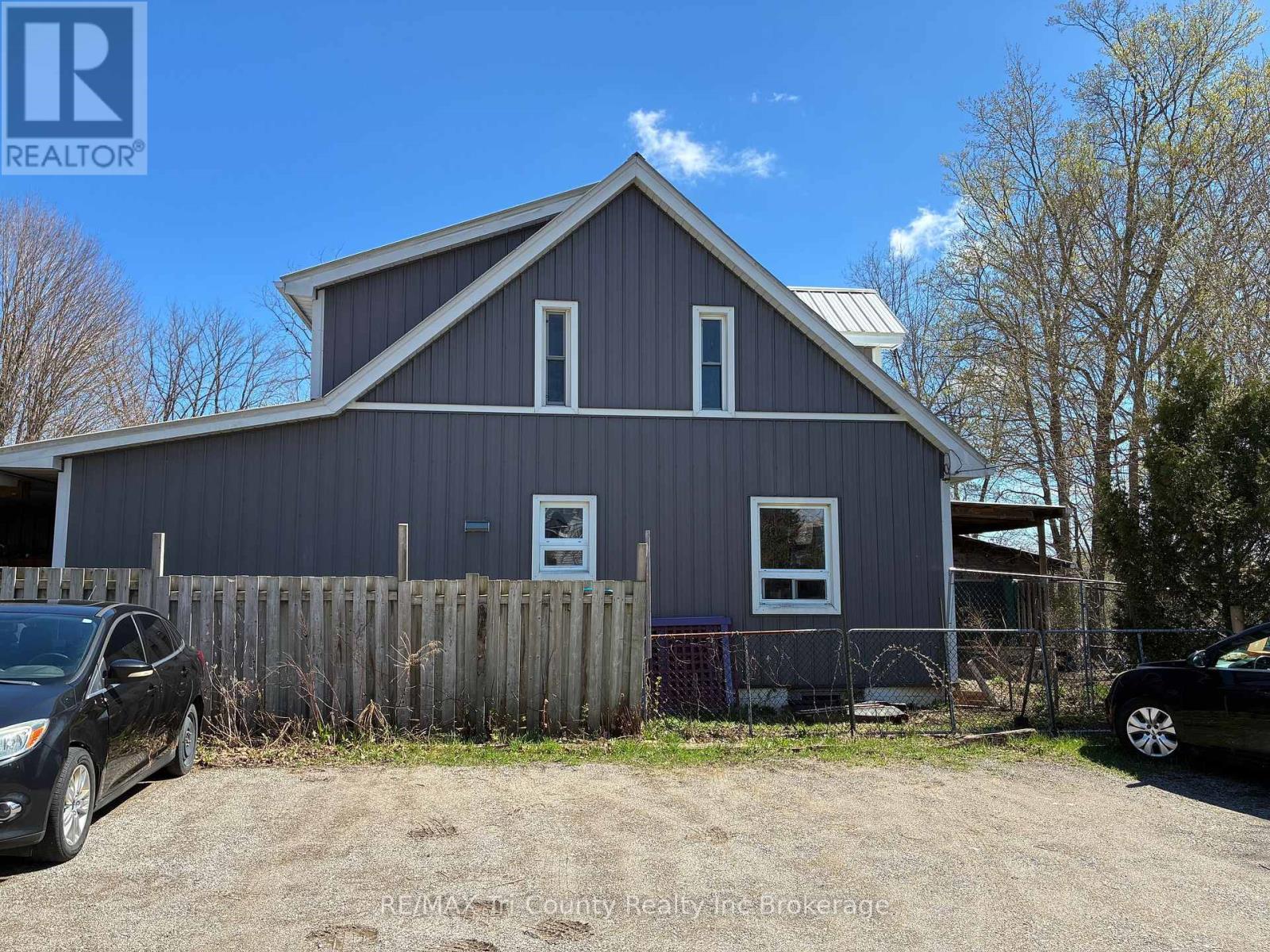 6 BIDWELL STREET, Tillsonburg, Ontario, N4G3T3 — Photo 2