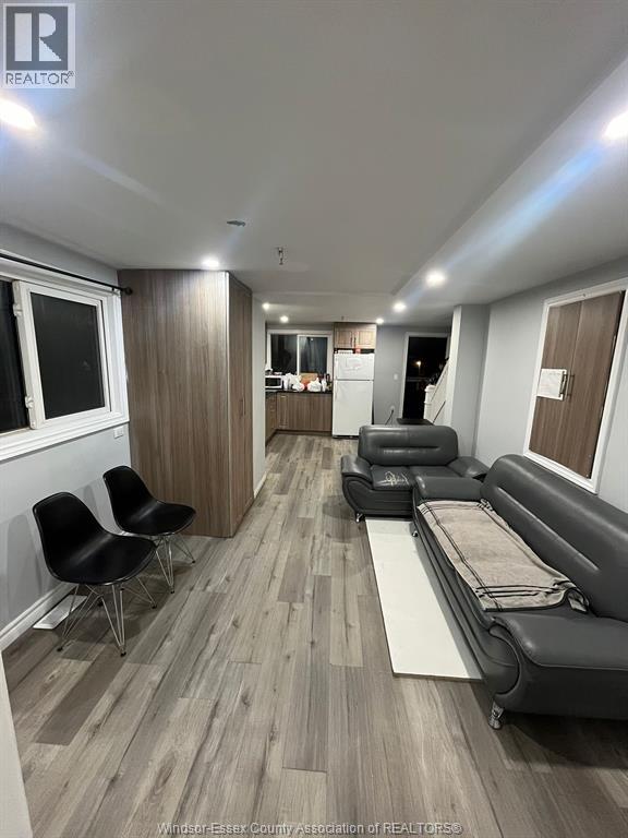 690 CAMPBELL AVENUE, Windsor, Ontario, N9B2H7 — Photo 6