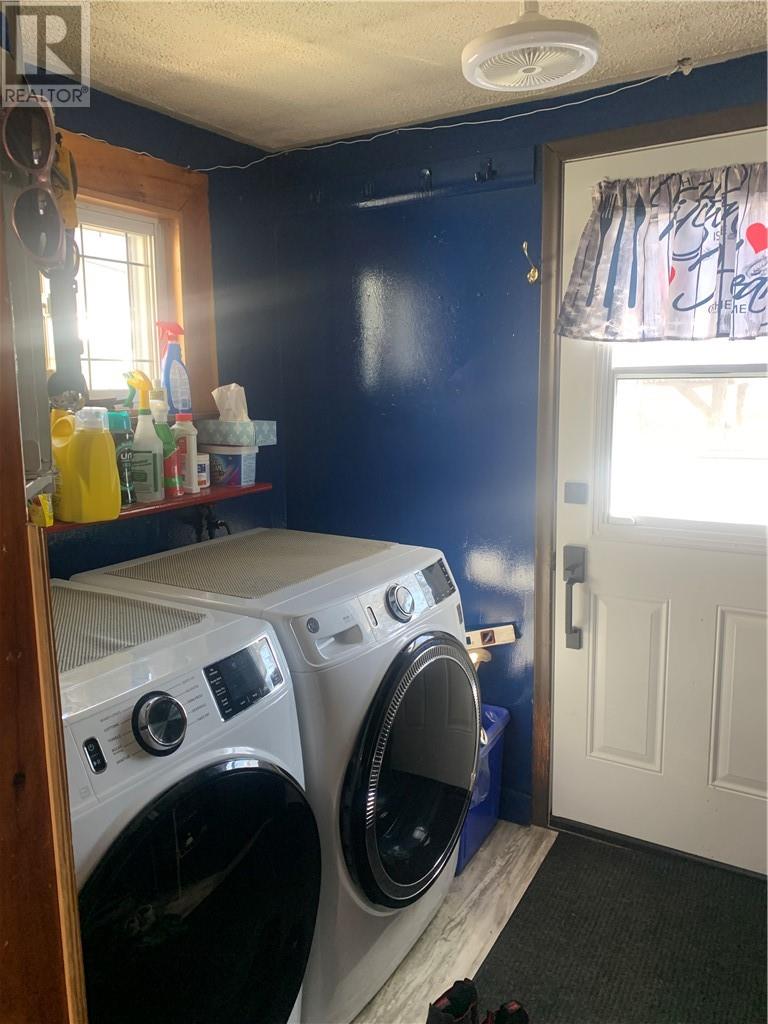 24 Young, Webbwood, Ontario, P0P2G0 — Photo 10