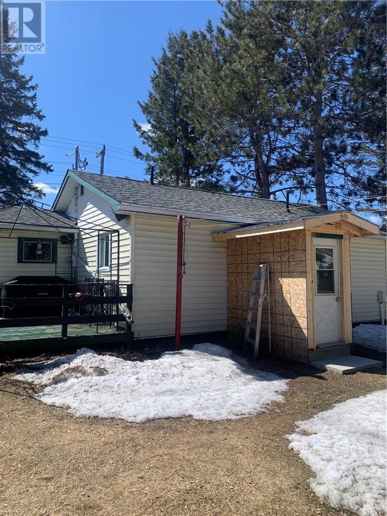 24 Young, Webbwood, Ontario, P0P2G0 — Photo 19