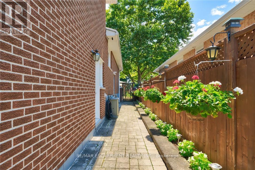 1149 DOWLAND CRESCENT, Burlington (LaSalle), Ontario, L7T4C7 — Photo 42