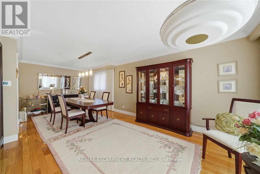 1149 DOWLAND CRESCENT, Burlington (LaSalle), Ontario, L7T4C7 — Photo 7