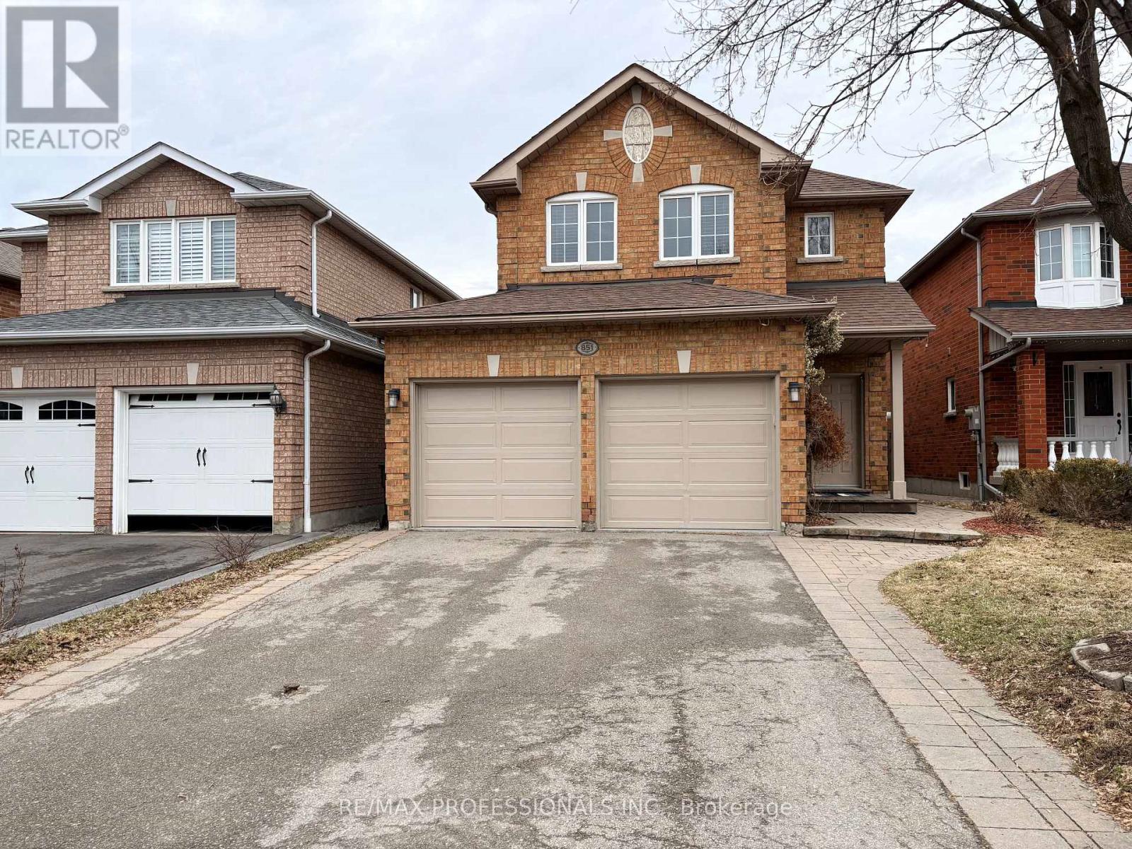 BSMT - 851 CLEMENS CRESCENT, Mississauga (East Credit), Ontario, L5V2S8 — Photo 2