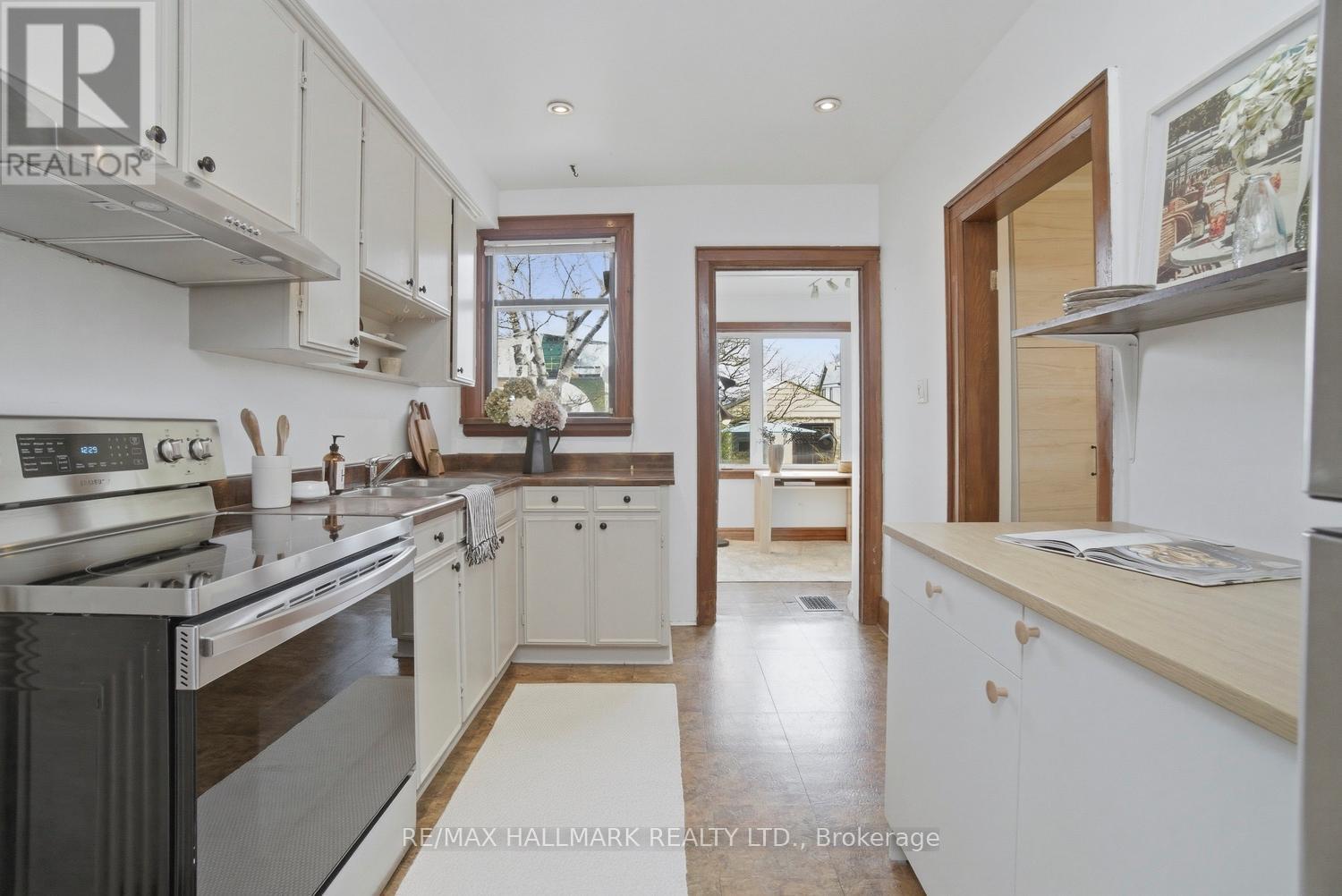 263 HUMBERCREST BOULEVARD, Toronto (Runnymede-Bloor West Village), Ontario, M6S4L5 — Photo 6