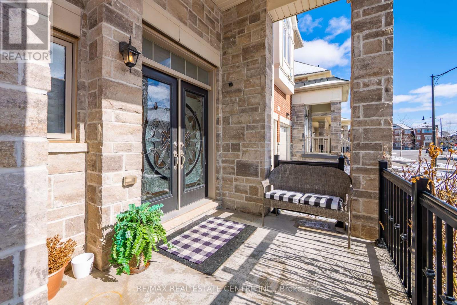 15 PROVOST TRAIL, Brampton (Bram West), Ontario, L6Y6E7 — Photo 2