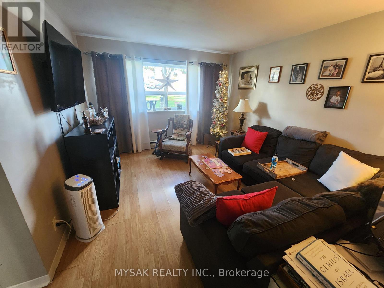 4391 JACKSON STREET, Lincoln (Beamsville), Ontario, L3J0M8 — Photo 10