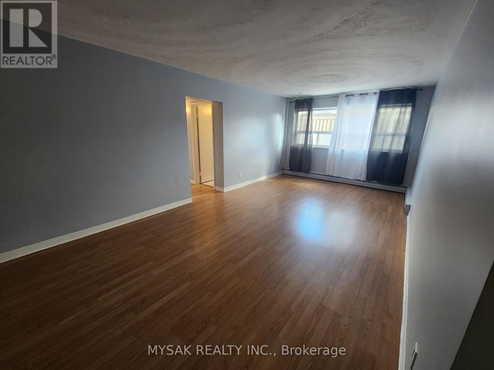 4391 JACKSON STREET, Lincoln (Beamsville), Ontario, L3J0M8 — Photo 4