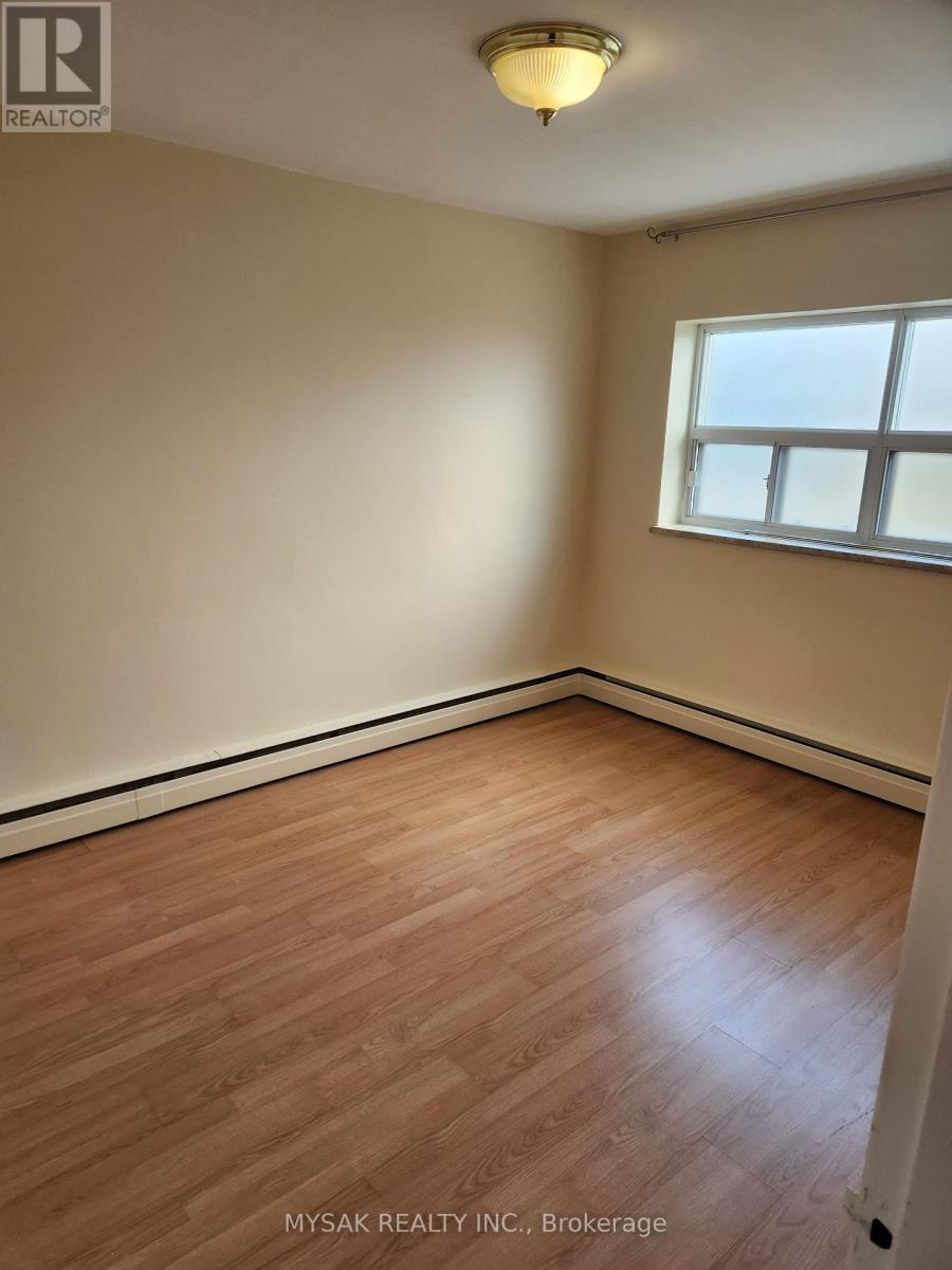 4391 JACKSON STREET, Lincoln (Beamsville), Ontario, L3J0M8 — Photo 6