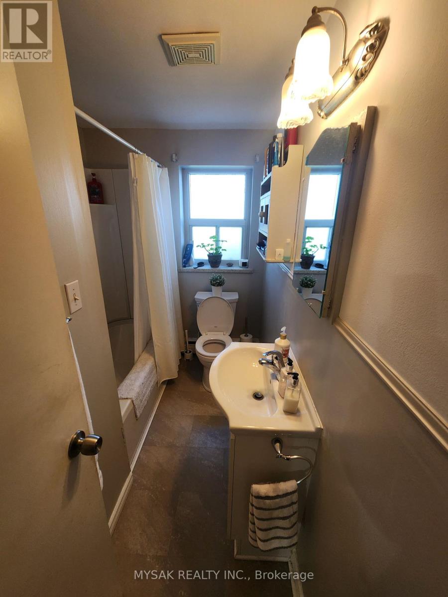 4391 JACKSON STREET, Lincoln (Beamsville), Ontario, L3J0M8 — Photo 9