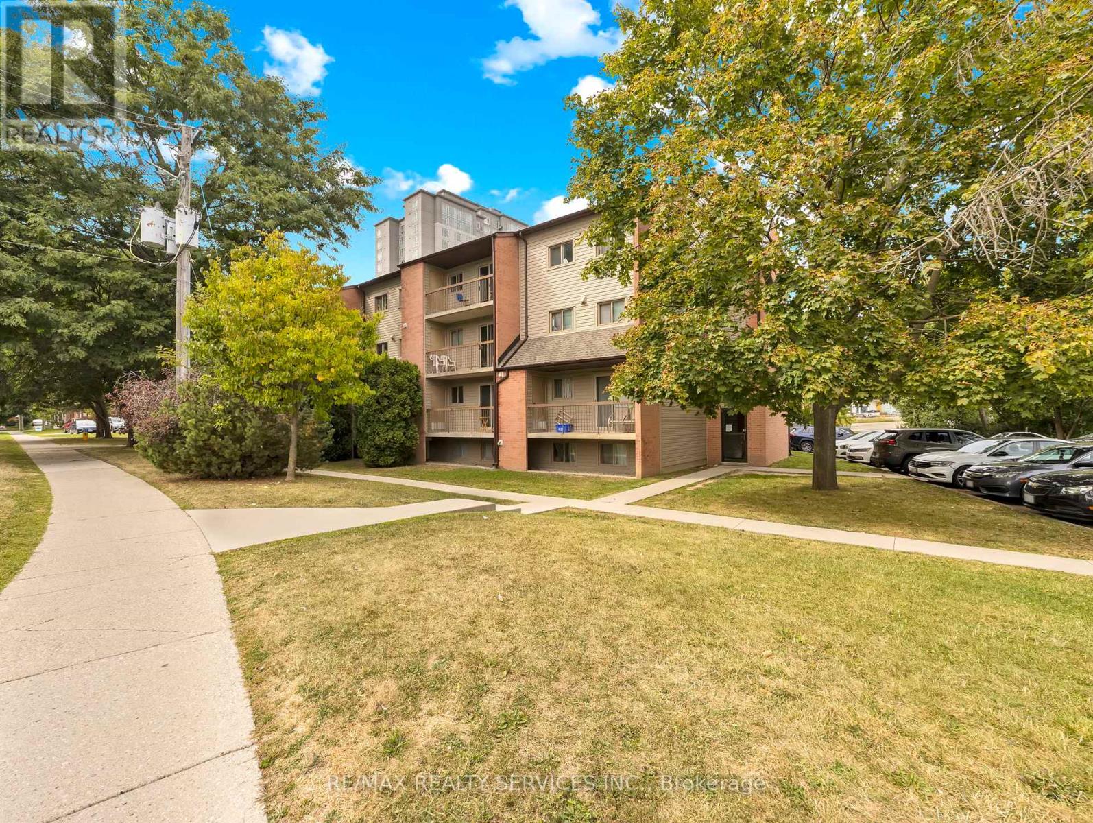 103 - 30 HICKORY STREET E, Waterloo, Ontario, N2J4L4 — Photo 2