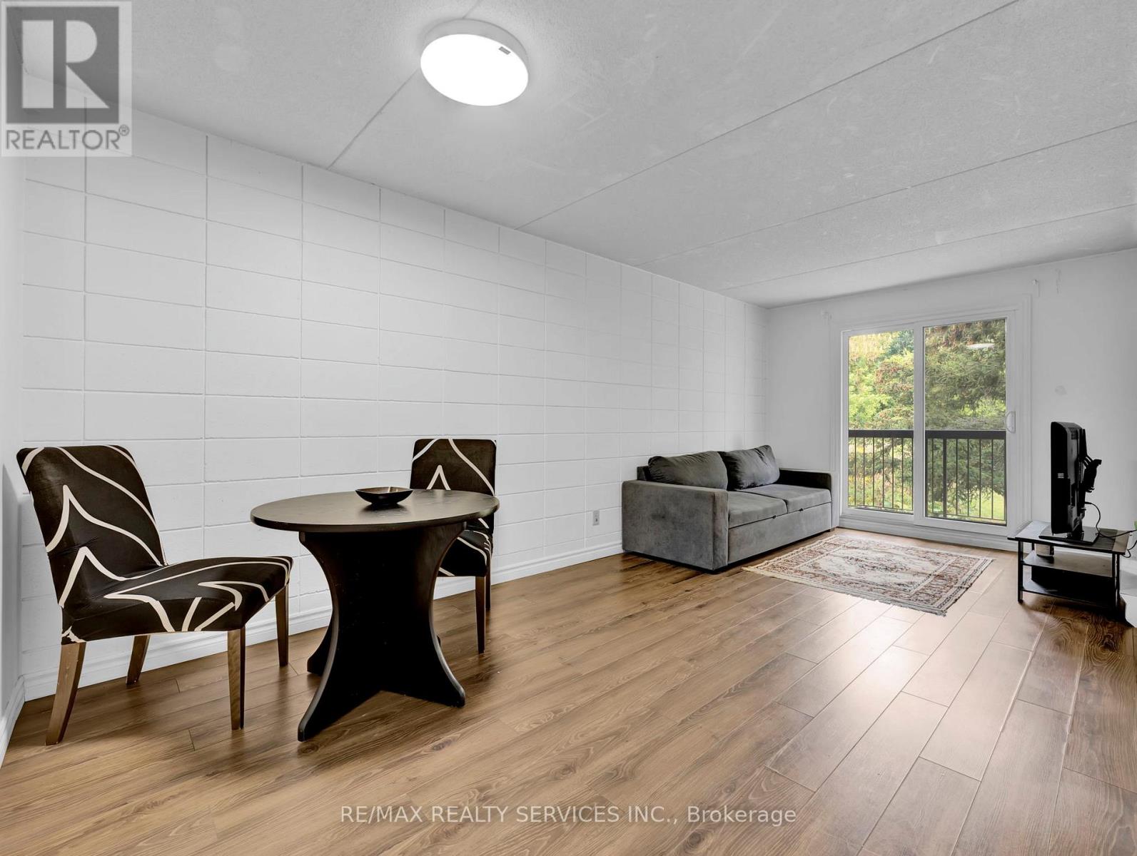 103 - 30 HICKORY STREET E, Waterloo, Ontario, N2J4L4 — Photo 5